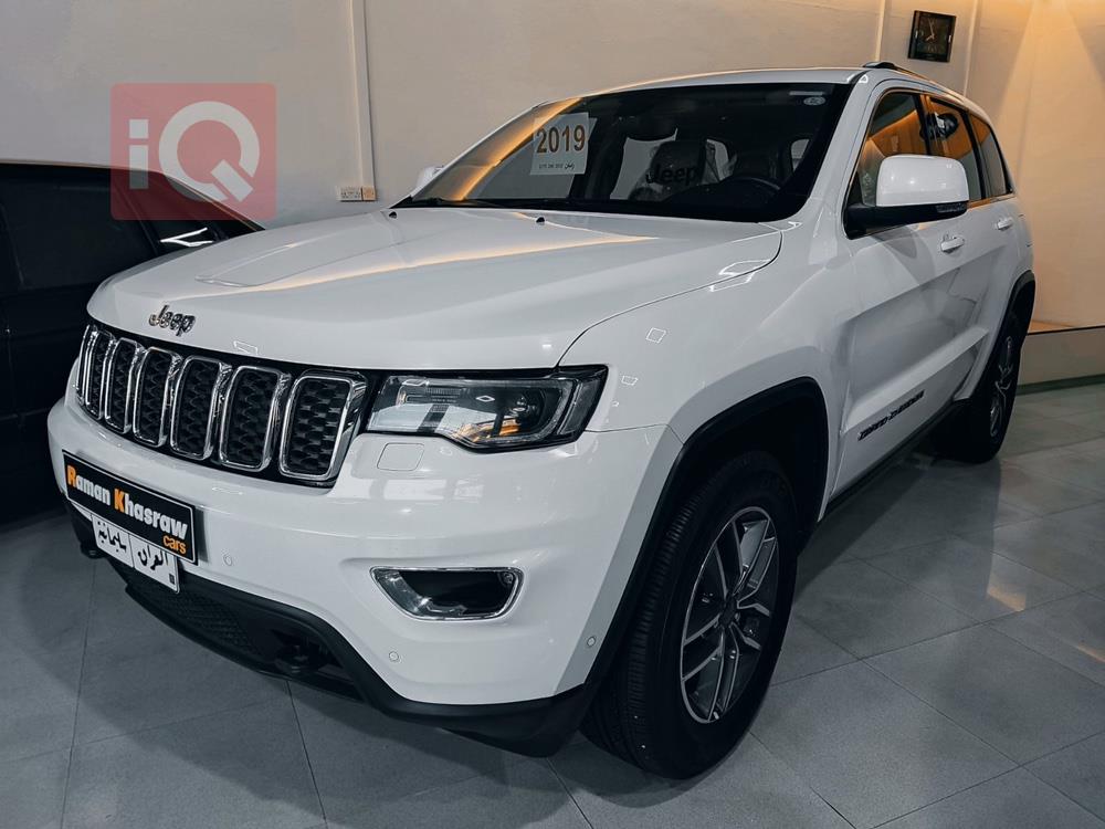 جیپ گراند شیرۆکی